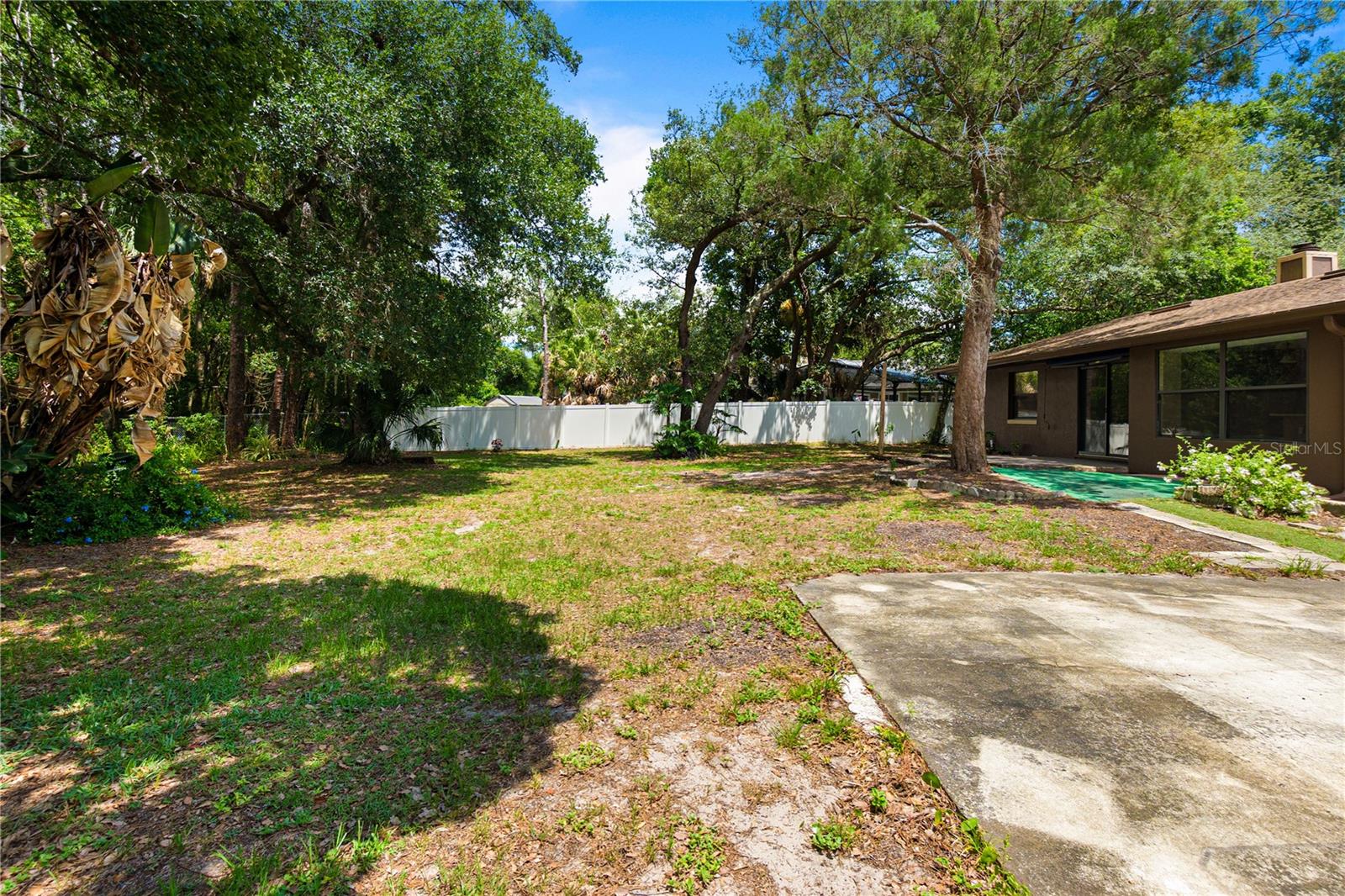 CRYSTAL LAKE PARK 2ND SEC - Residential