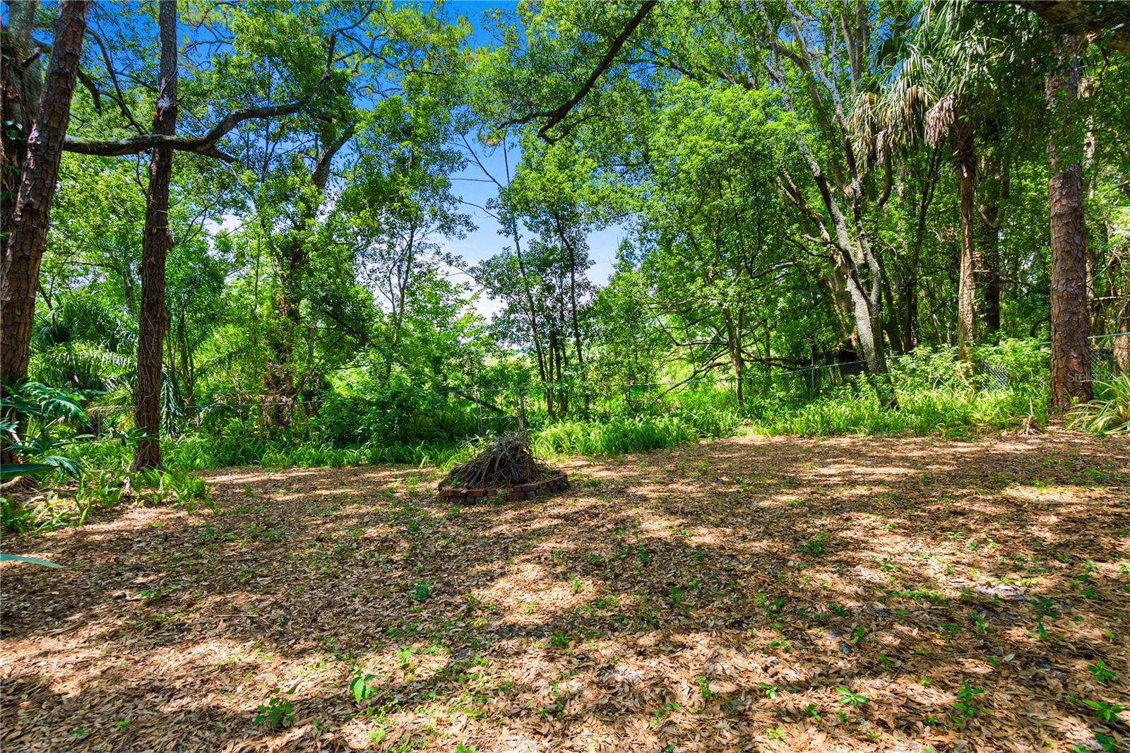 CRYSTAL LAKE PARK 2ND SEC - Residential