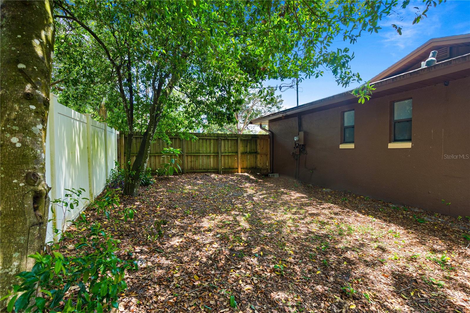 CRYSTAL LAKE PARK 2ND SEC - Residential