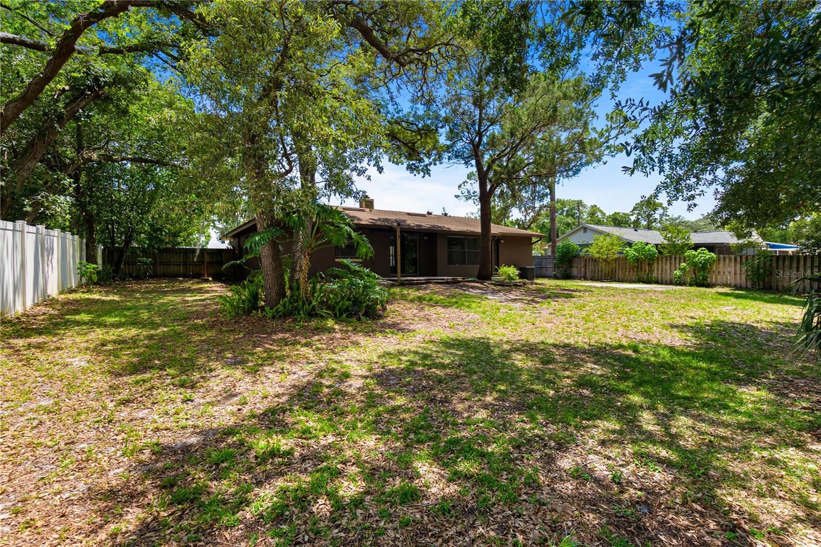 CRYSTAL LAKE PARK 2ND SEC - Residential