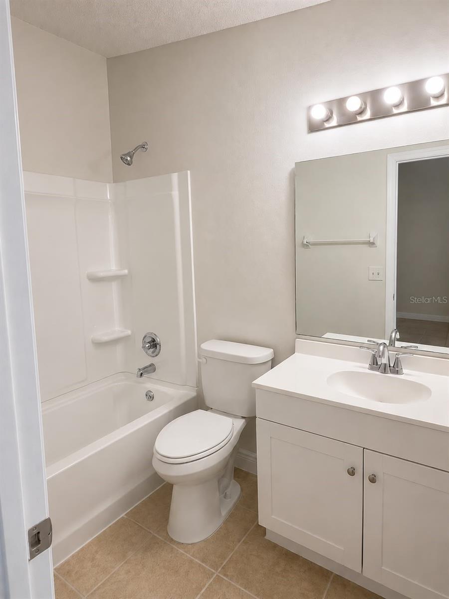 MARION OAKS 05 - Residential Lease