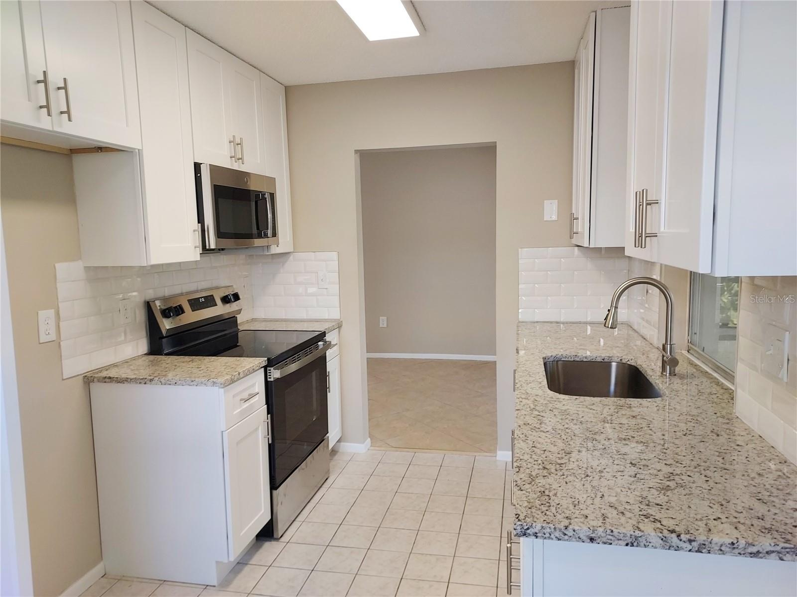 RIVER ISLES - Residential