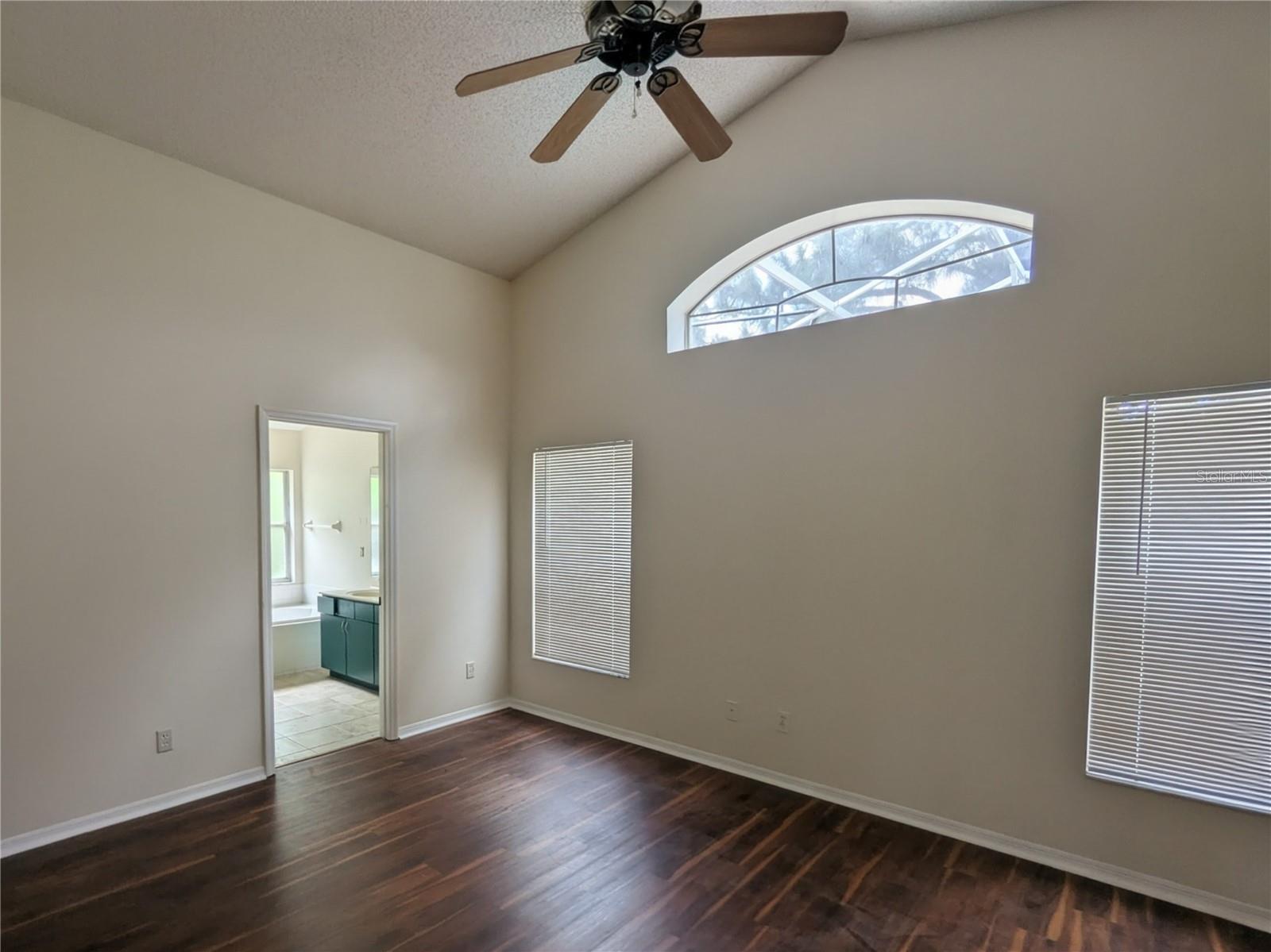 HUNTERS CREEK TR 115 PH 01 - Residential