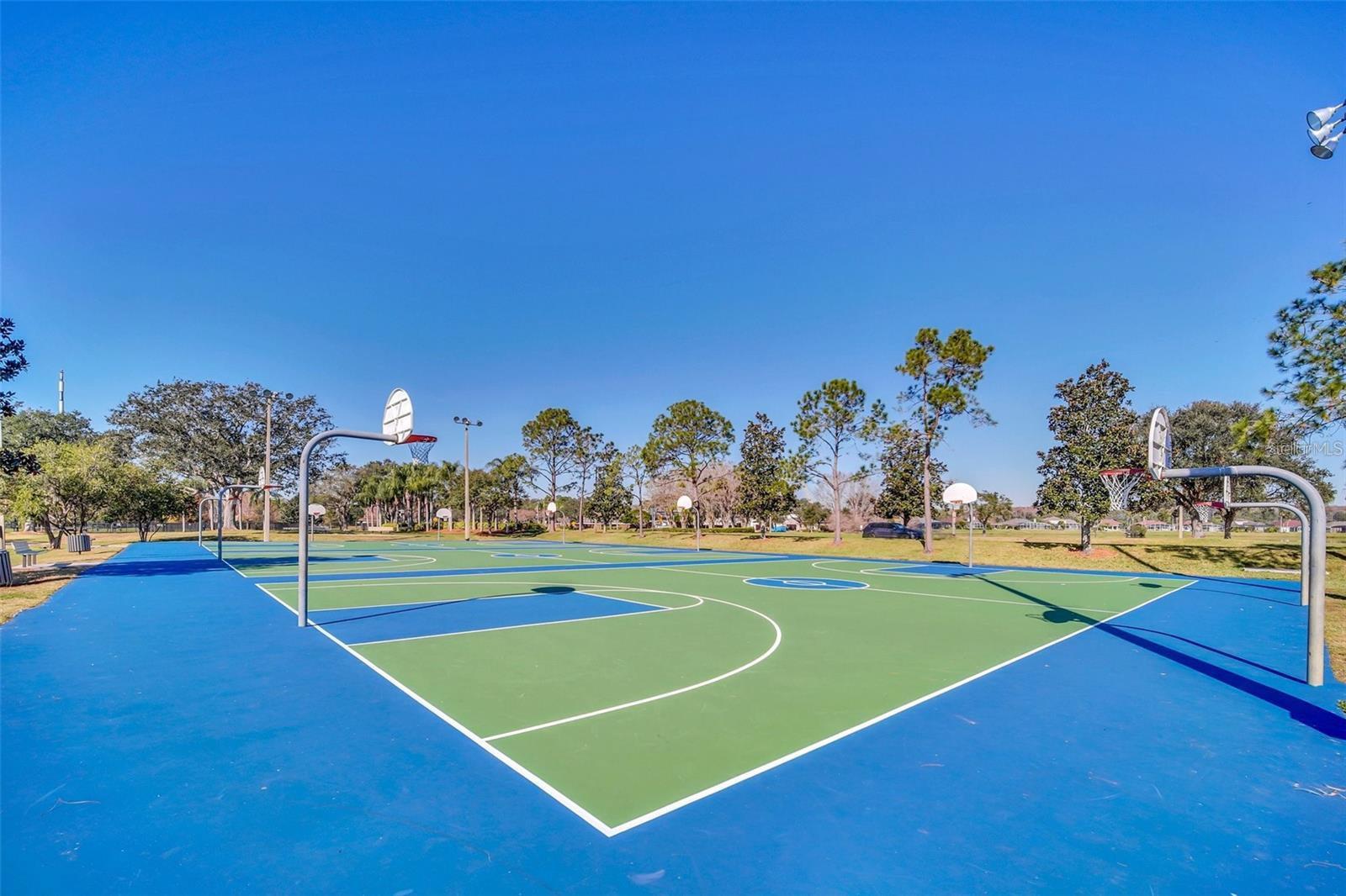 HUNTERS CREEK TR 115 PH 01 - Residential