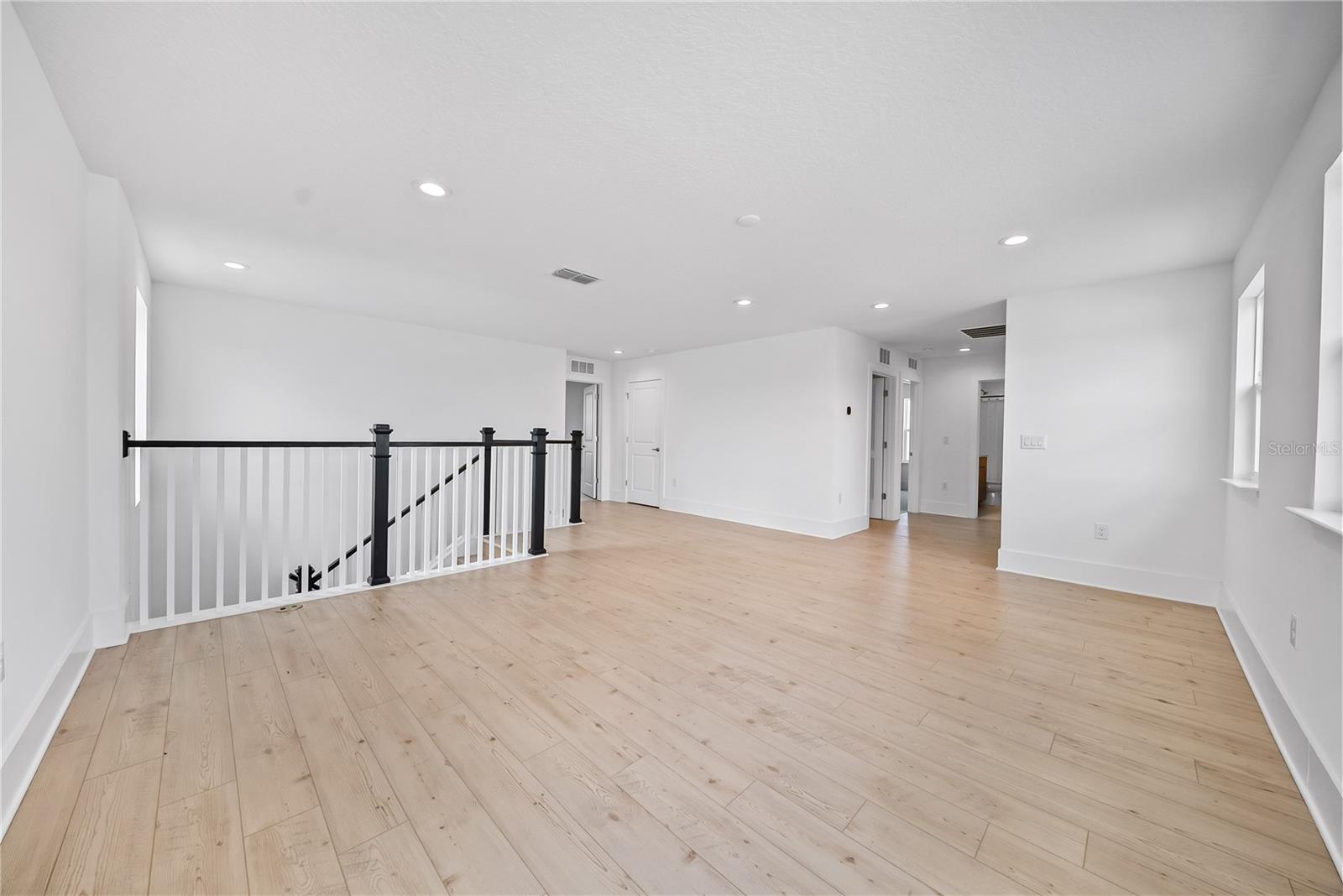 BRONSON PEAK PH 1A - Residential Lease