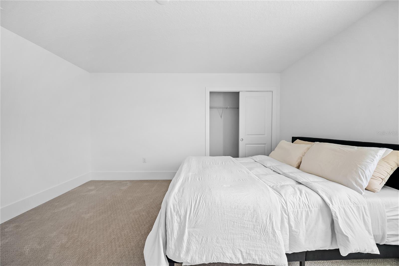 BRONSON PEAK PH 1A - Residential Lease