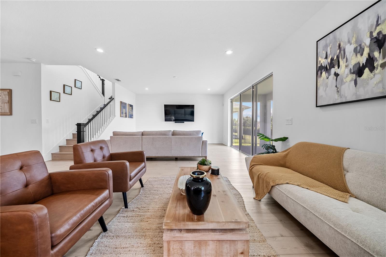 BRONSON PEAK PH 1A - Residential Lease