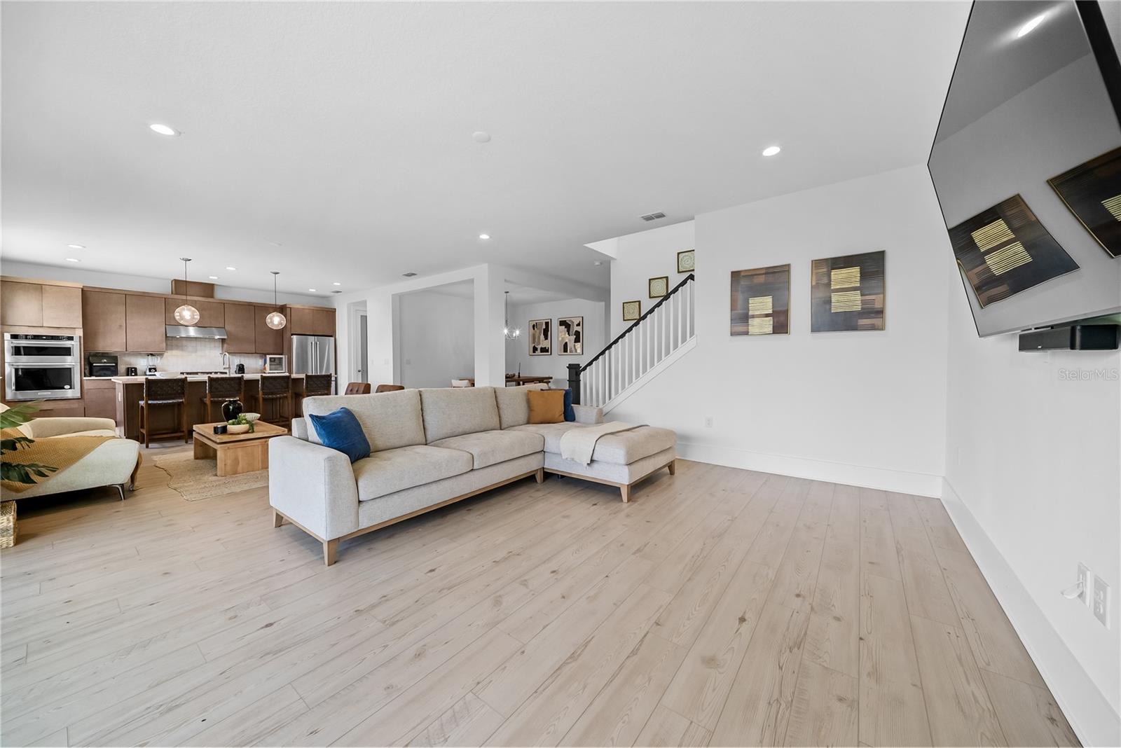 BRONSON PEAK PH 1A - Residential Lease