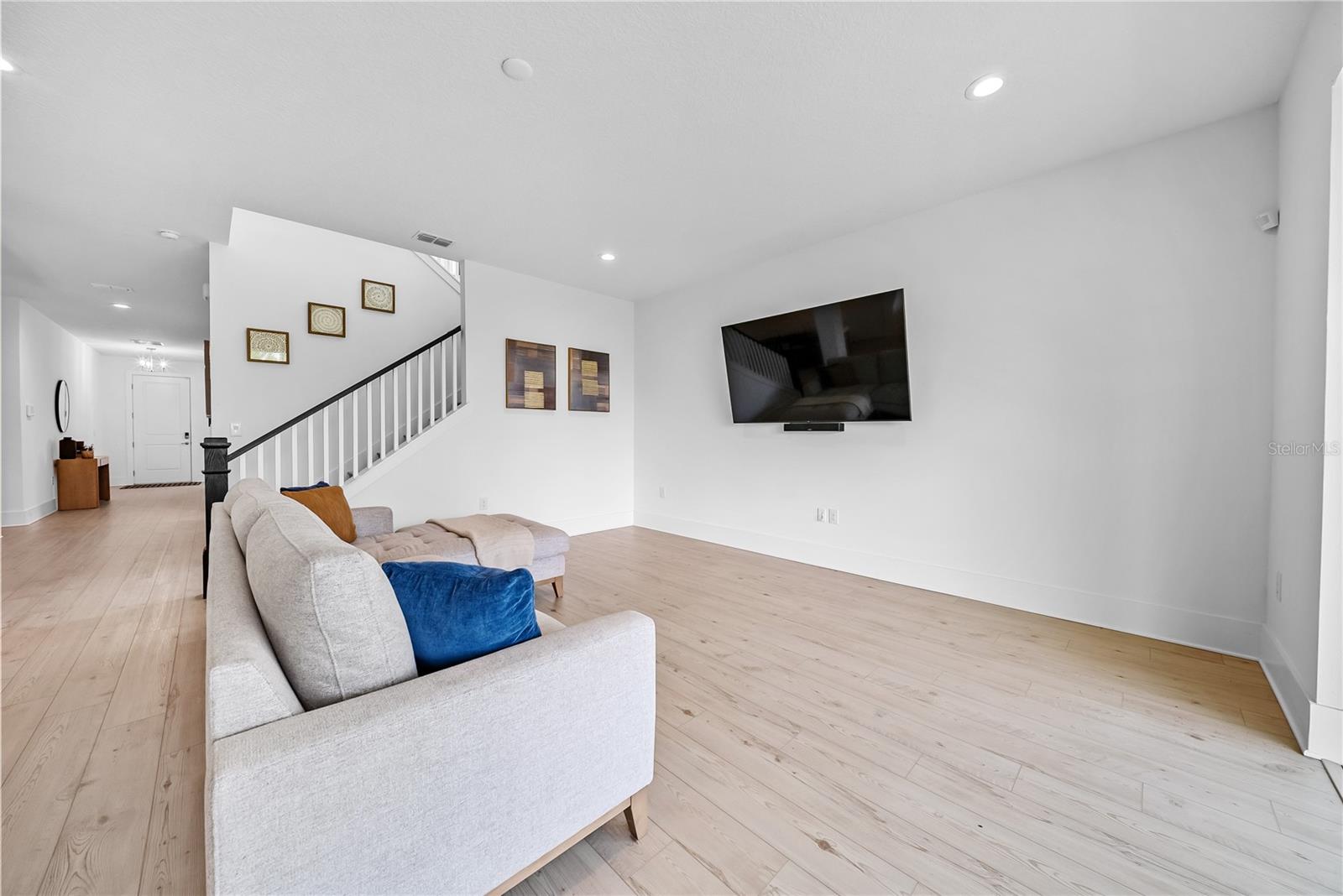 BRONSON PEAK PH 1A - Residential Lease