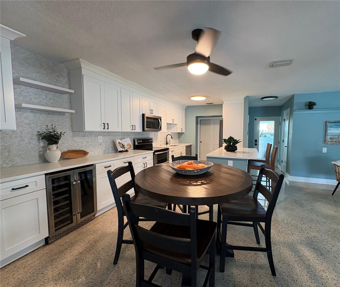 SHORE ACRES BUTTERFLY LAKE REP - Residential