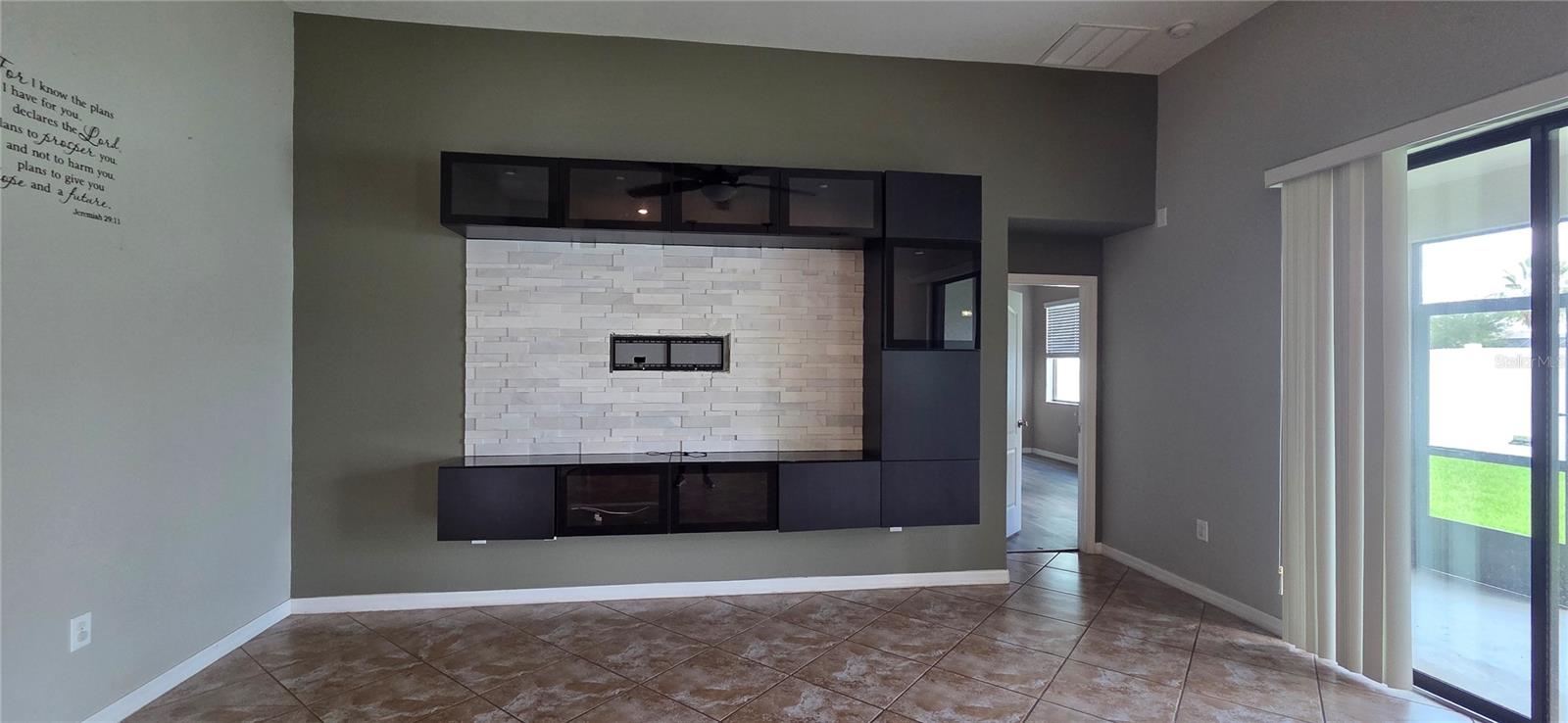 SOUTH FORK TR N - Residential