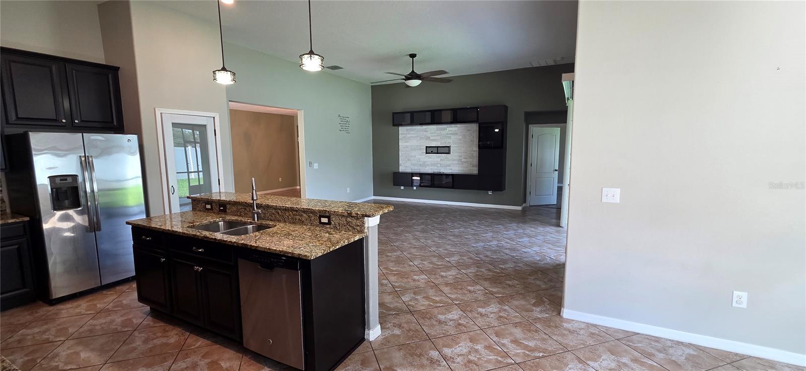 SOUTH FORK TR N - Residential
