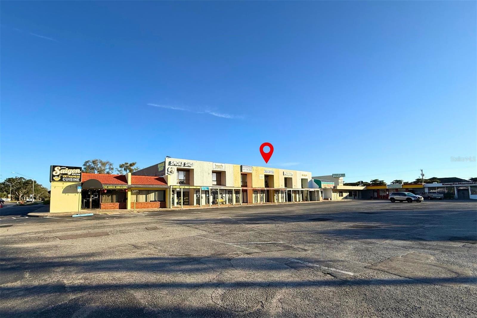 SOUTH GATE - Commercial Sale