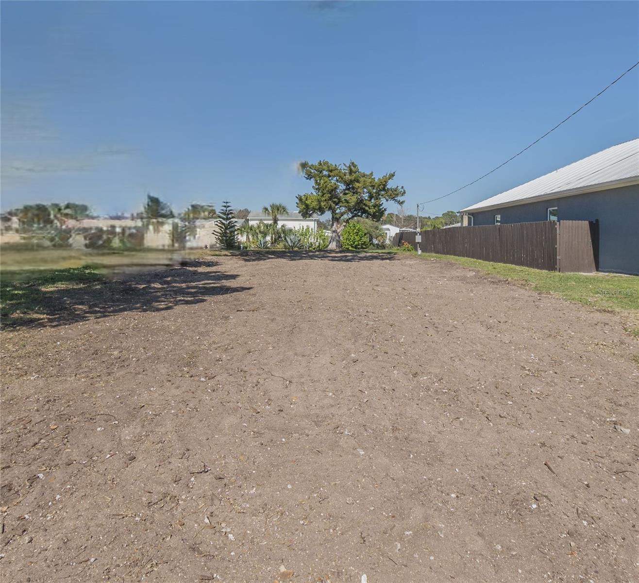 INDIAN HARBOR ESTATES UNIT 04 - Land