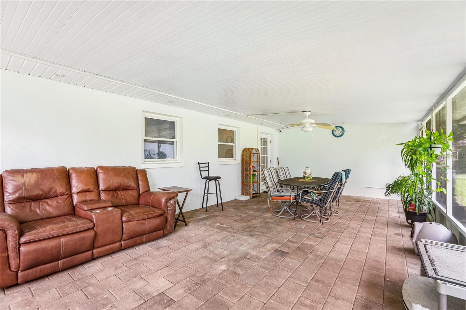 VALIANT ACRES - Residential