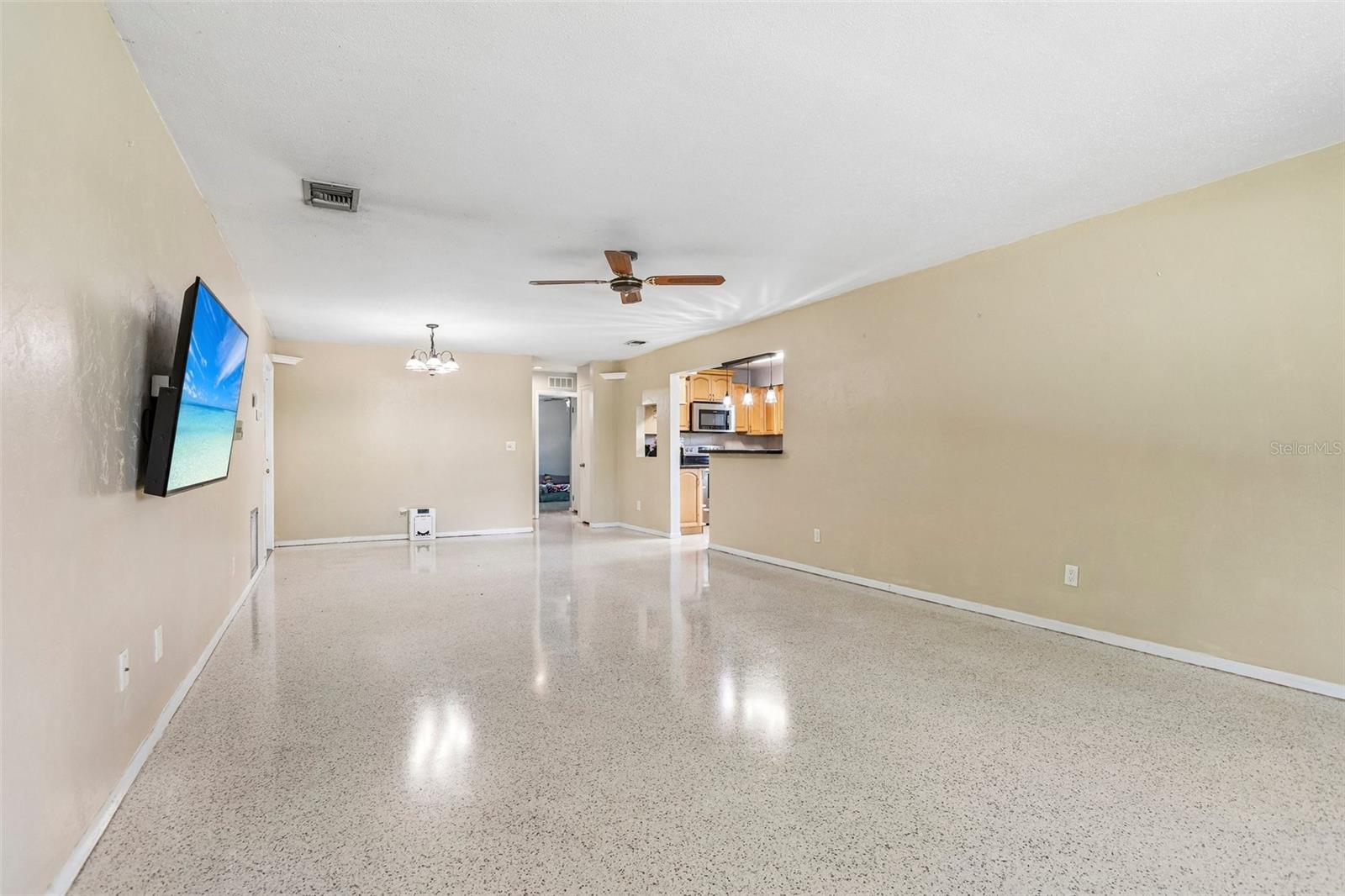 VALIANT ACRES - Residential