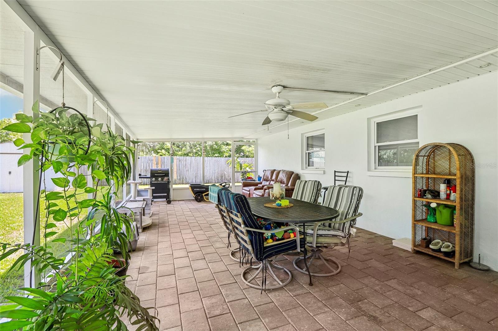 VALIANT ACRES - Residential