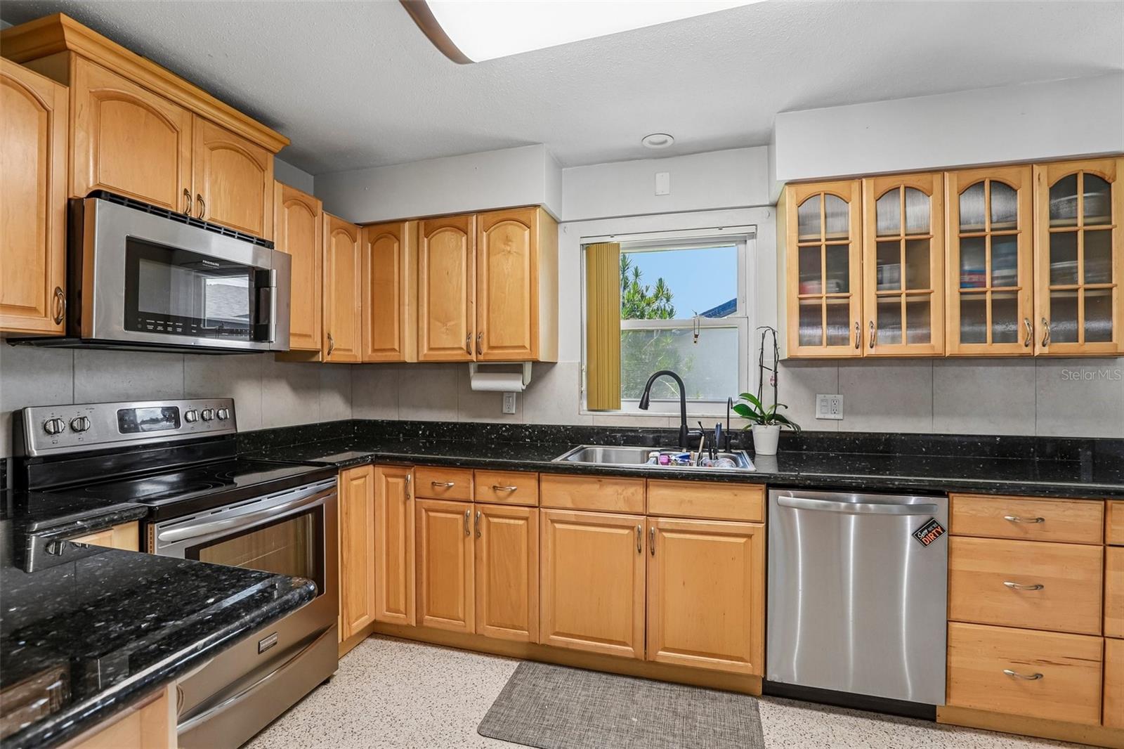 VALIANT ACRES - Residential