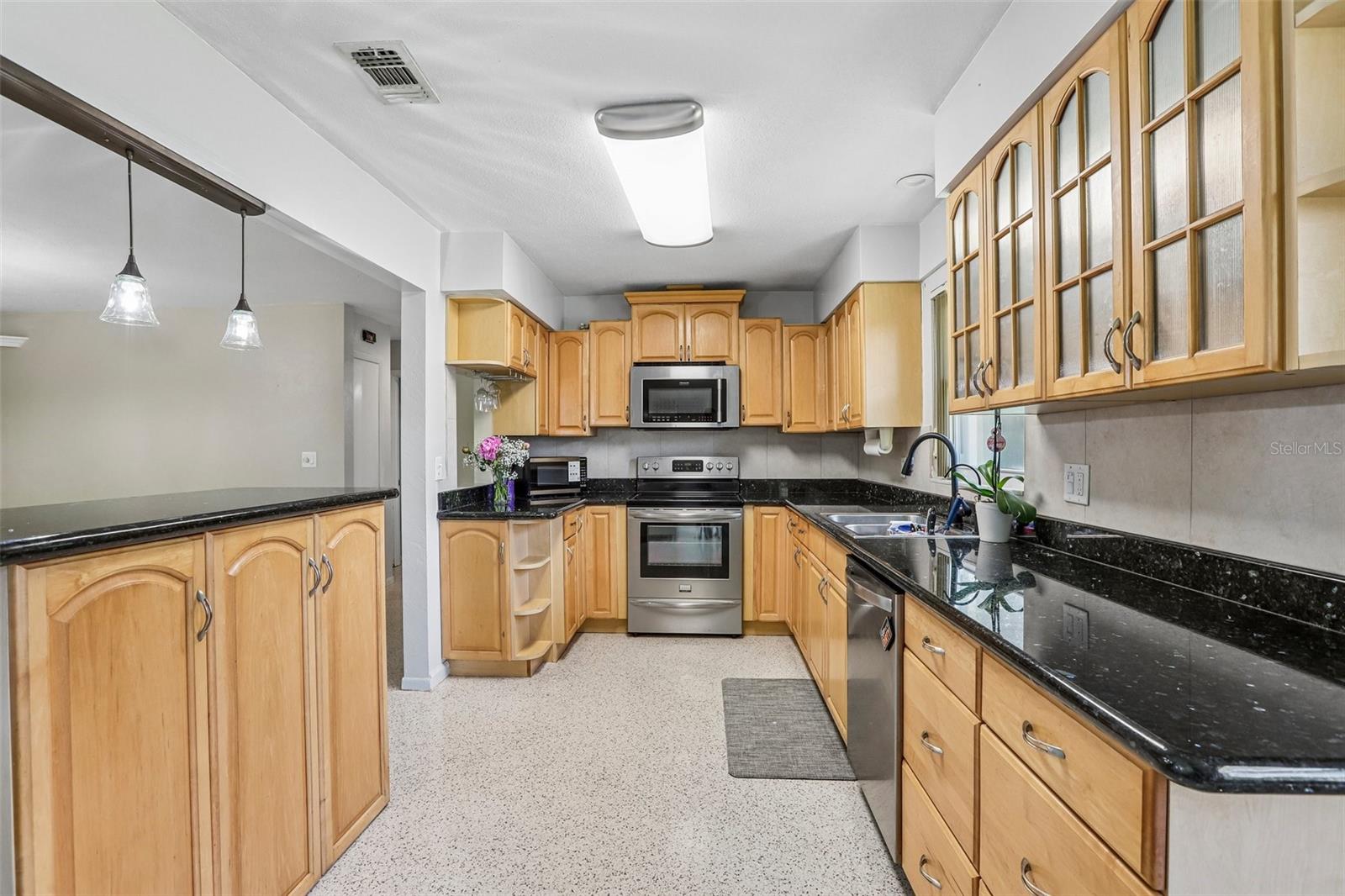 VALIANT ACRES - Residential