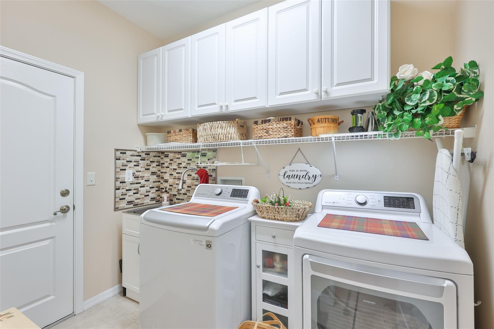 SUN CITY CENTER UNIT 185 - Residential