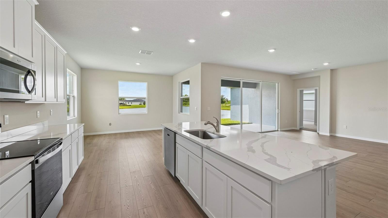 OAKFIELD TRAILS - Residential