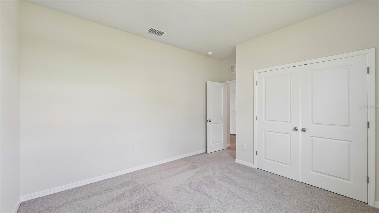 OAKFIELD TRAILS - Residential