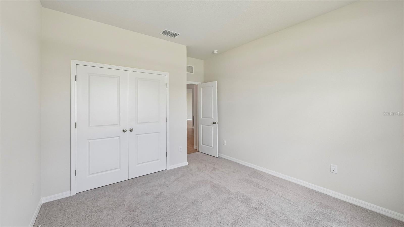 OAKFIELD TRAILS - Residential