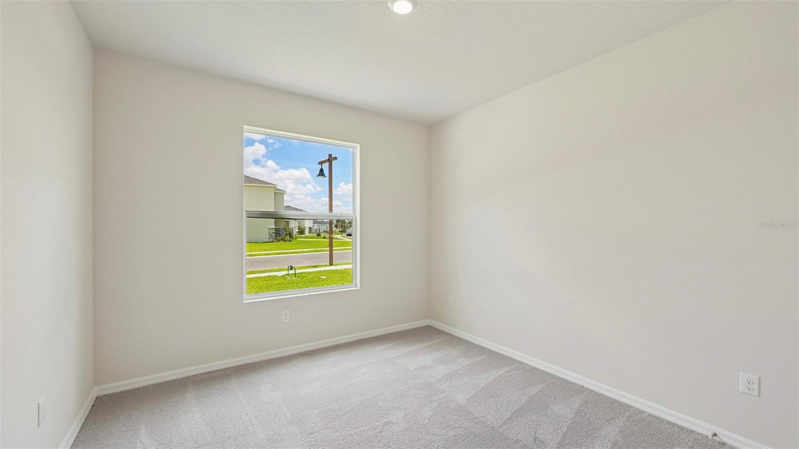 OAKFIELD TRAILS - Residential