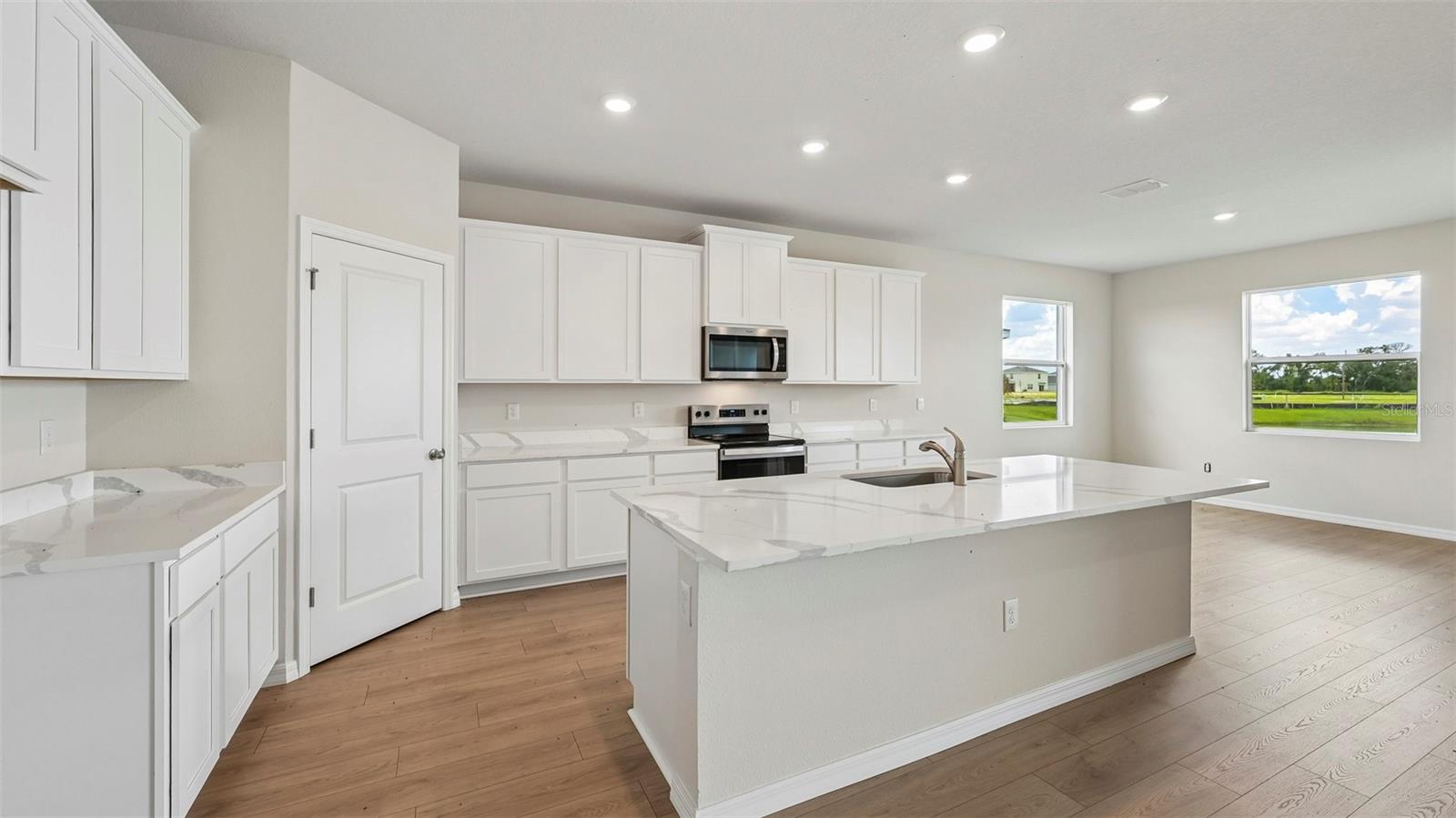 OAKFIELD TRAILS - Residential