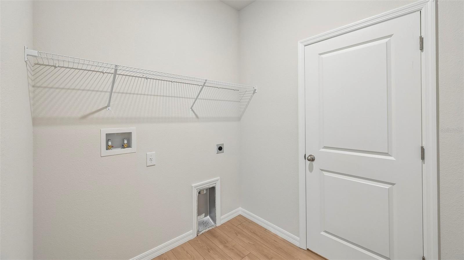 OAKFIELD TRAILS - Residential