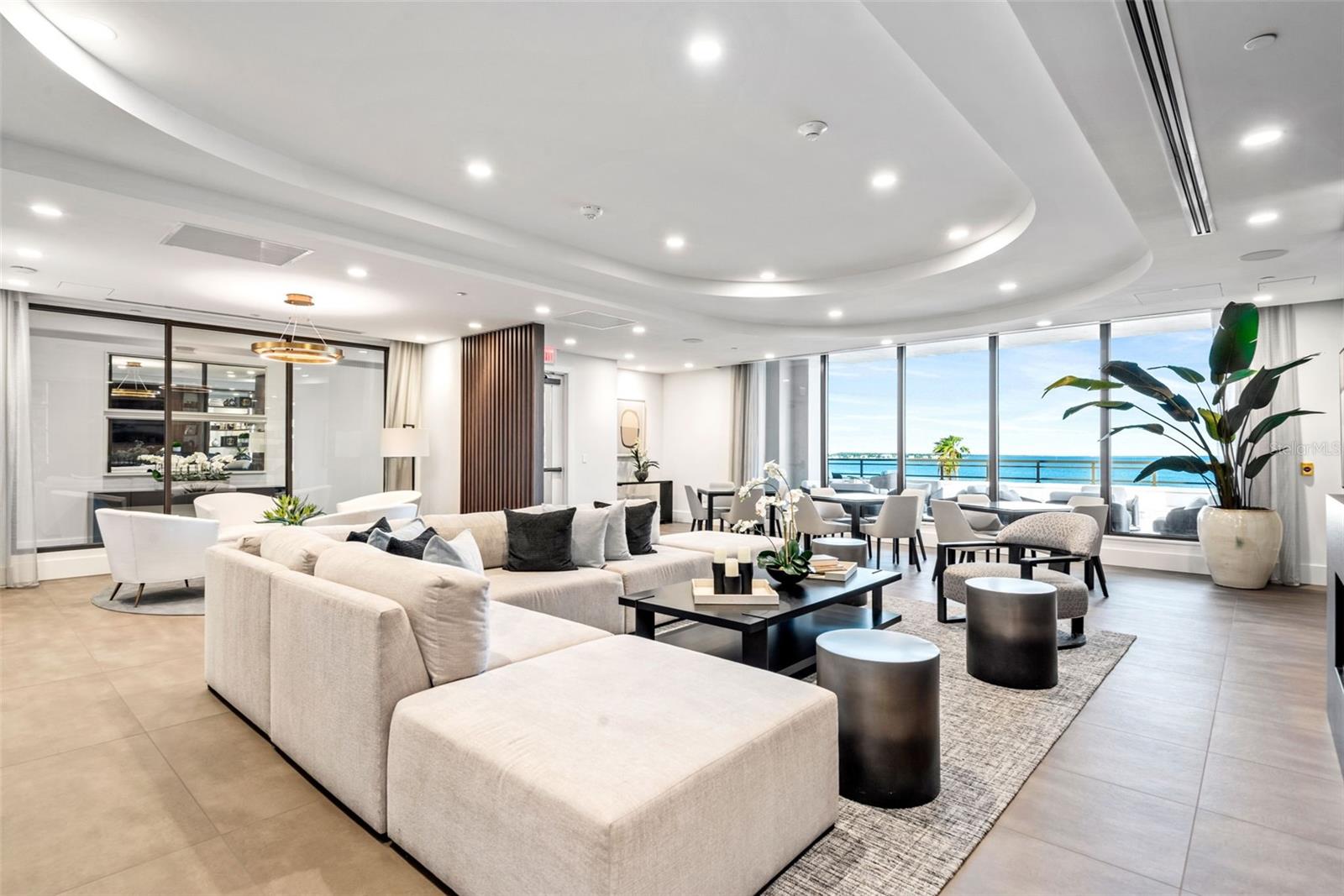 HYDE PARK HOUSE - Residential