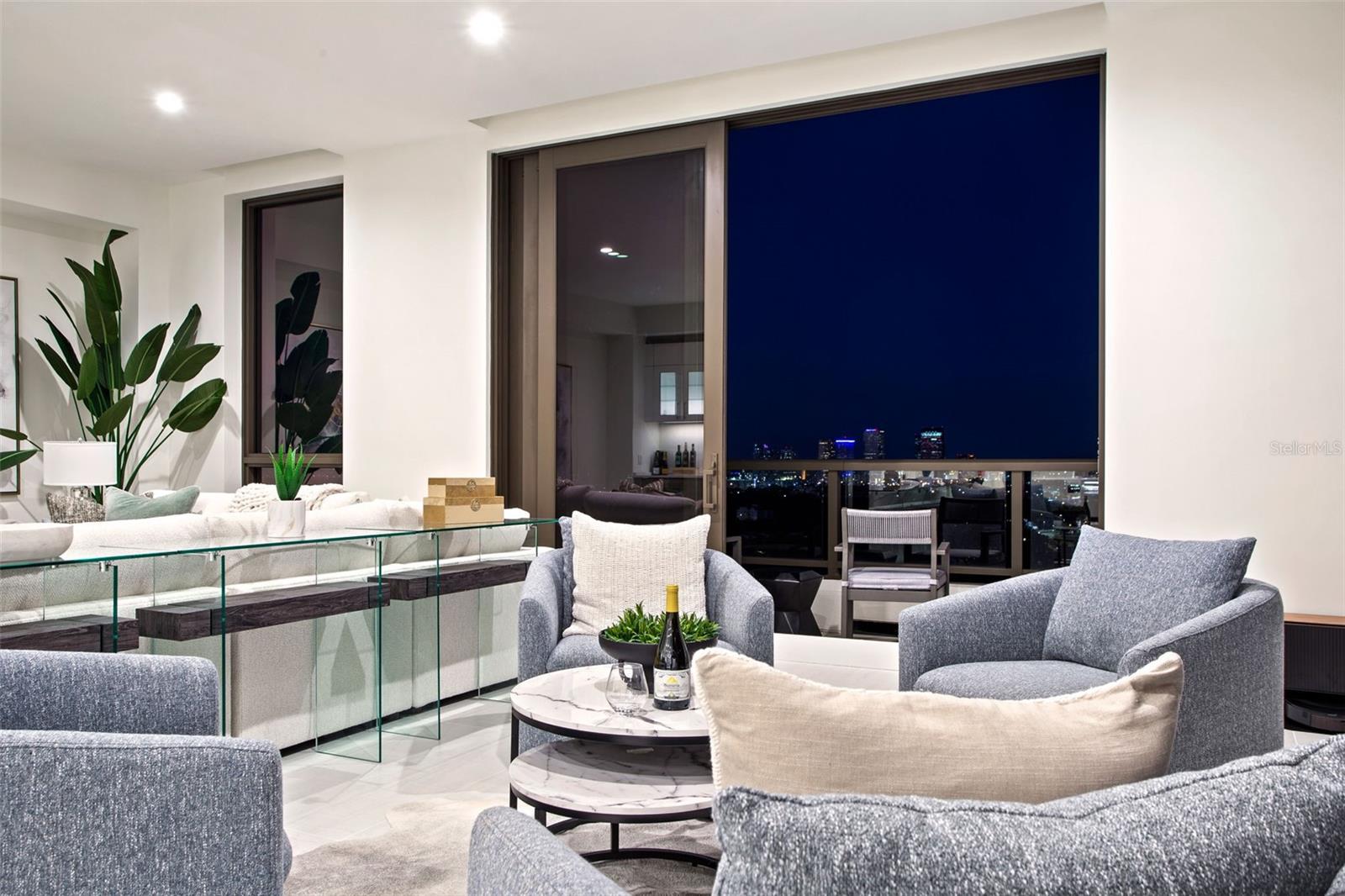 HYDE PARK HOUSE - Residential