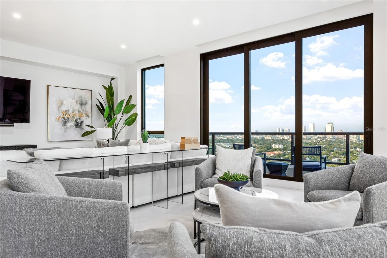 HYDE PARK HOUSE - Residential
