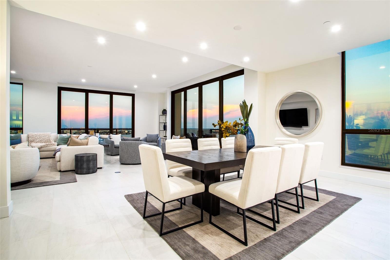 HYDE PARK HOUSE - Residential