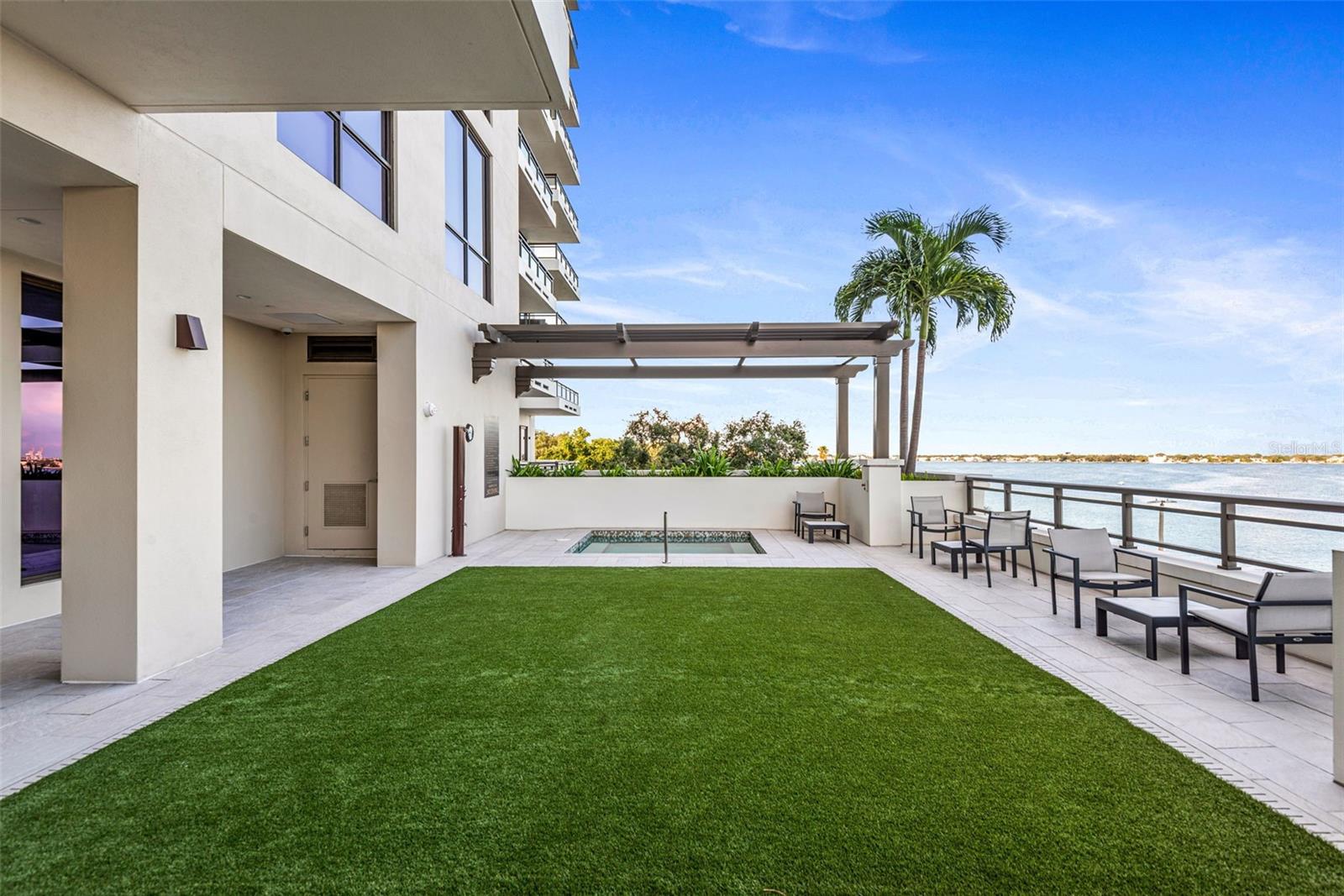 HYDE PARK HOUSE - Residential