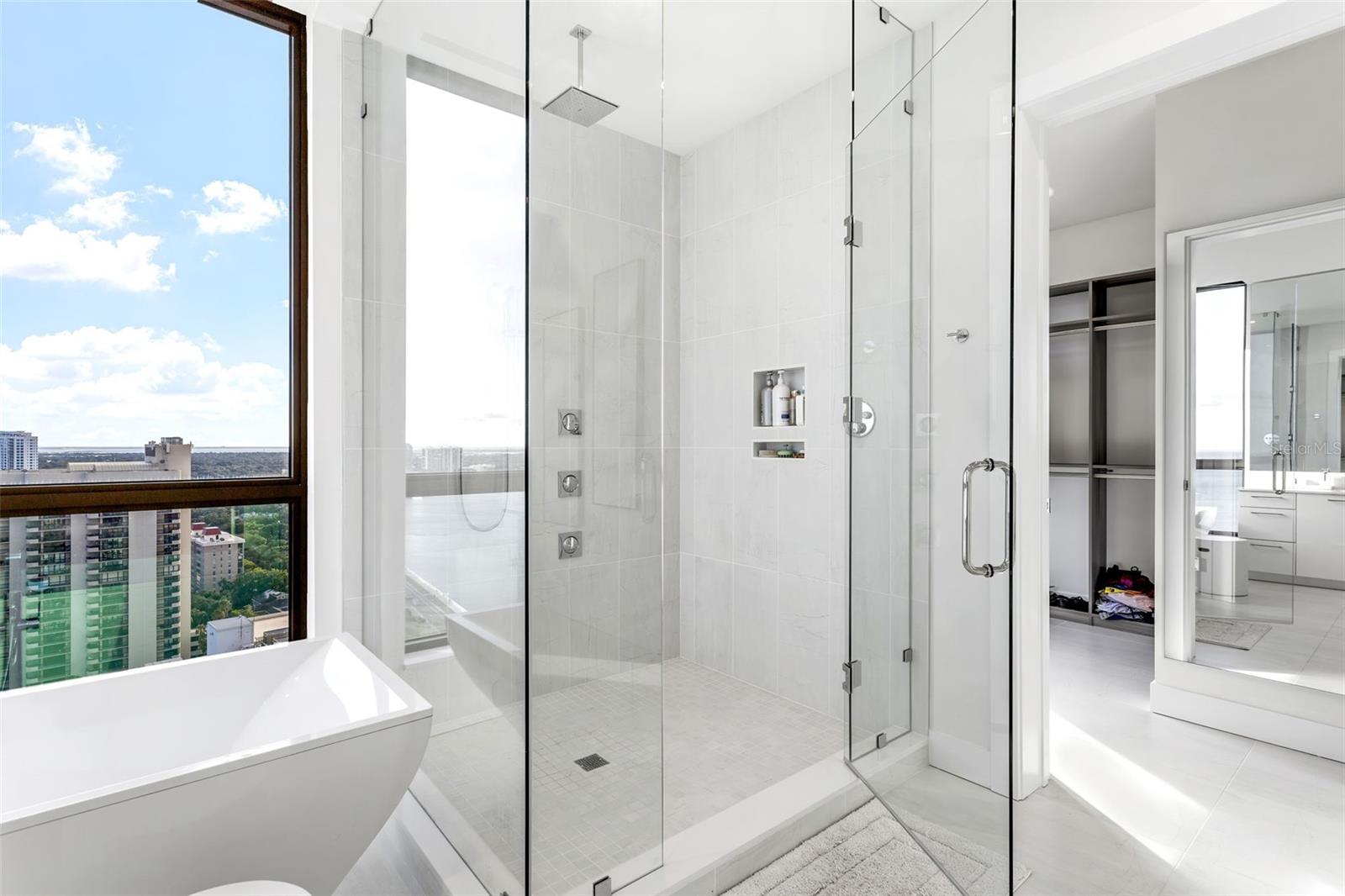 HYDE PARK HOUSE - Residential