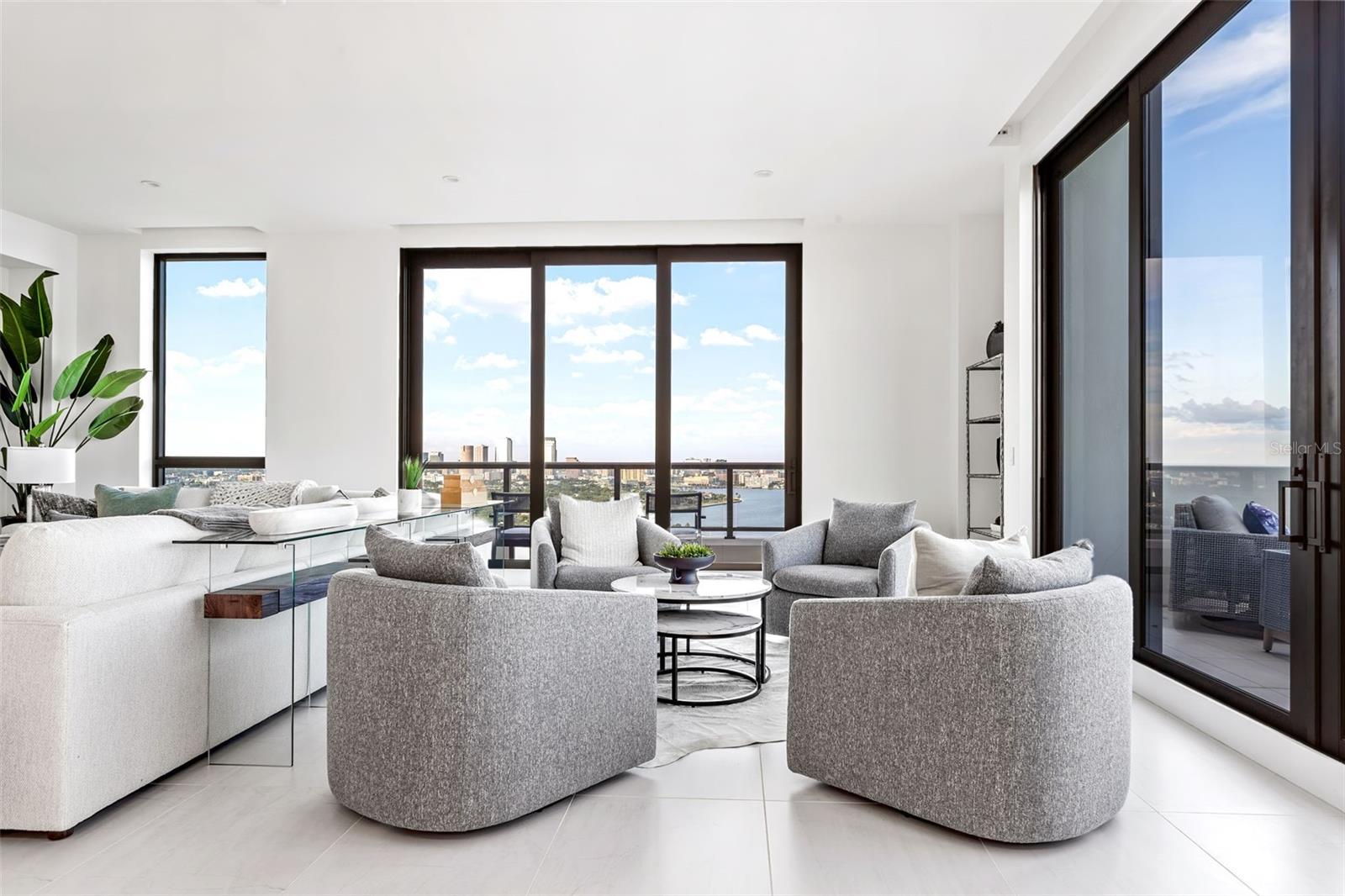 HYDE PARK HOUSE - Residential