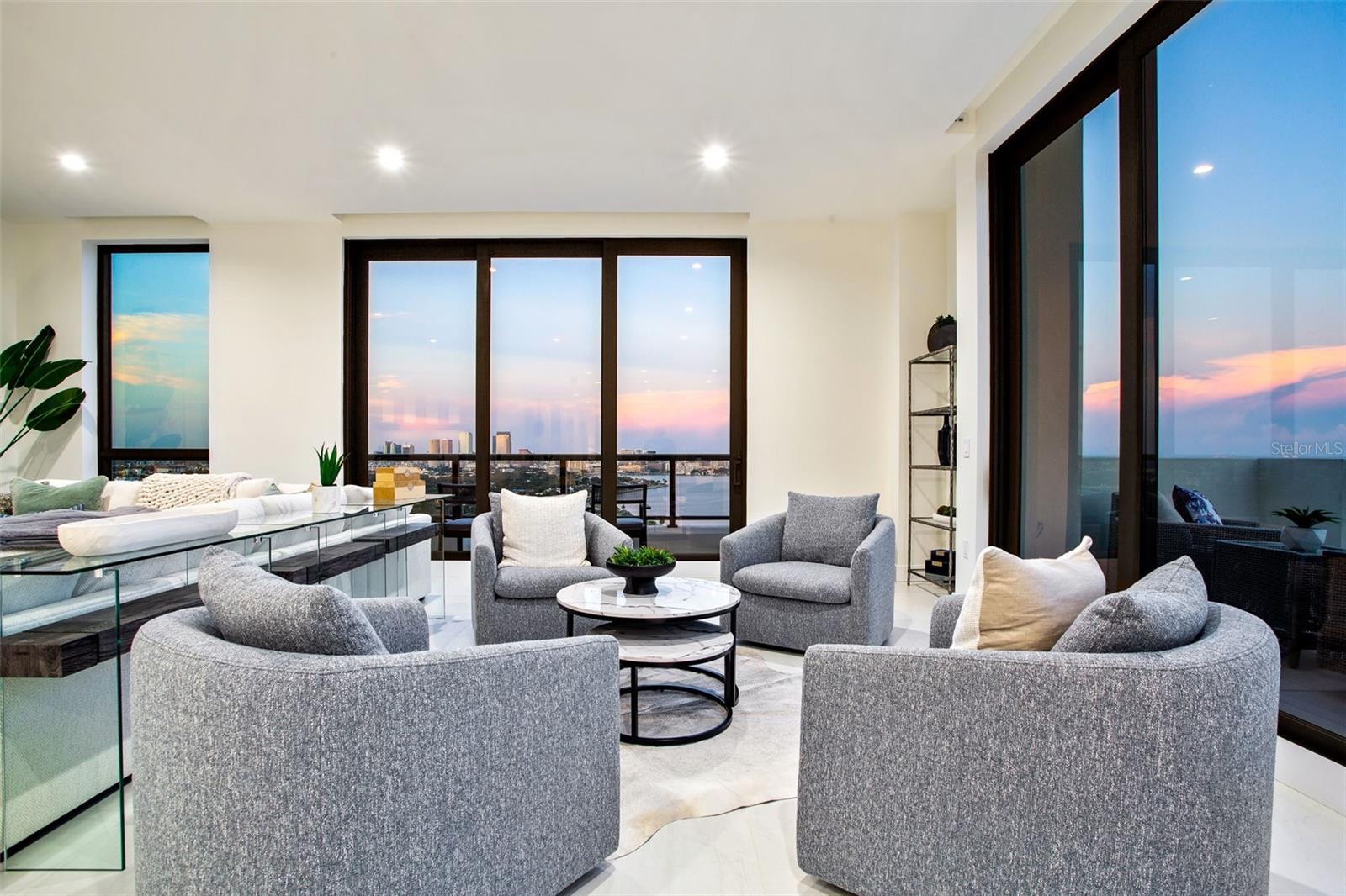 HYDE PARK HOUSE - Residential