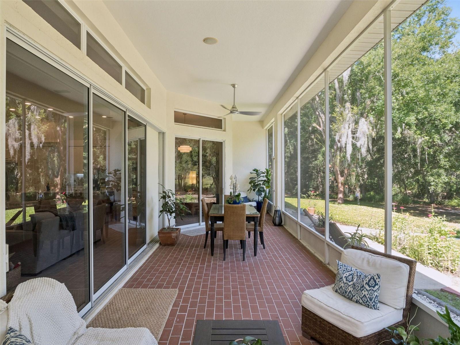 ROYAL HIGHLANDS - Residential