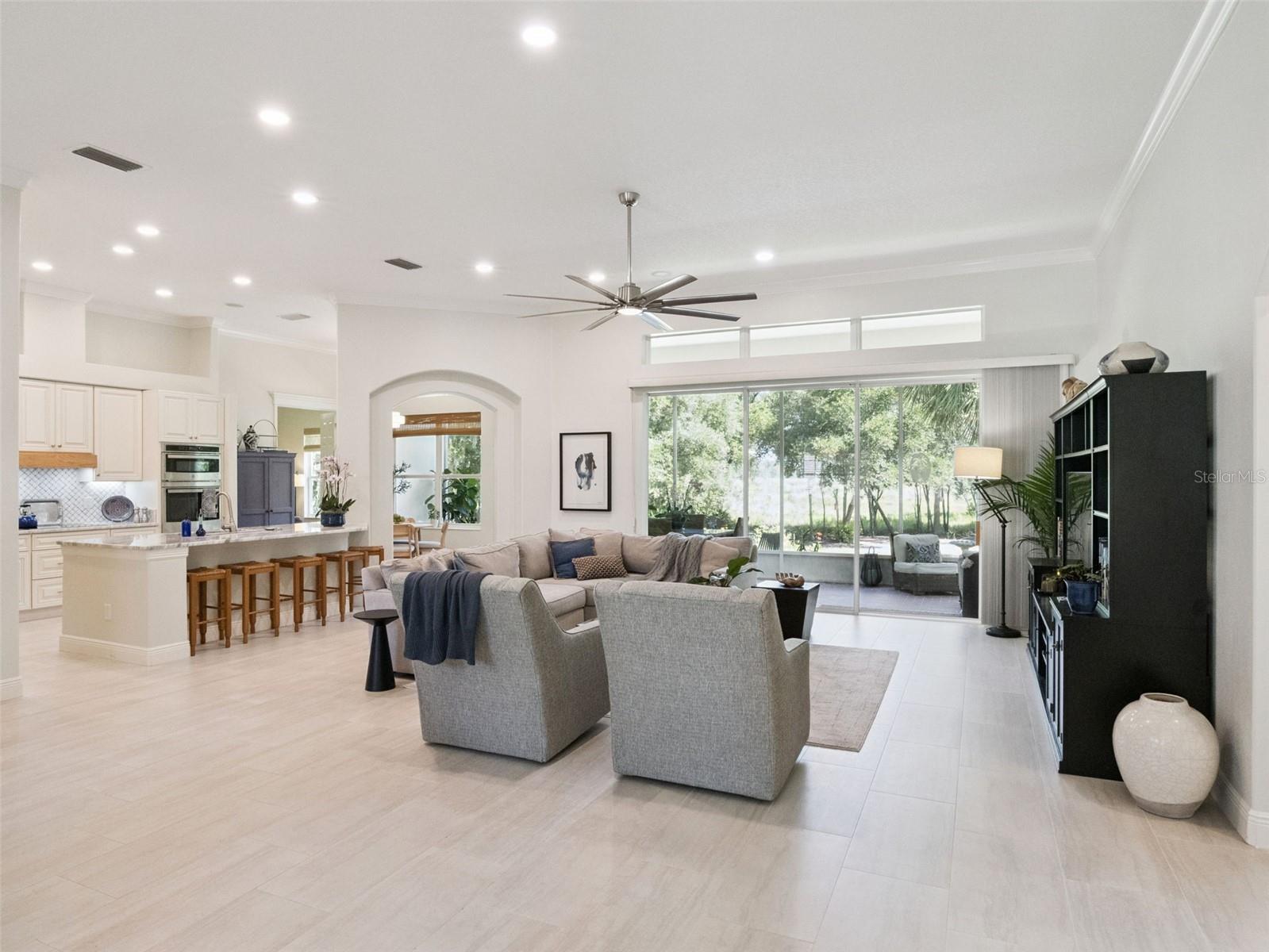ROYAL HIGHLANDS - Residential