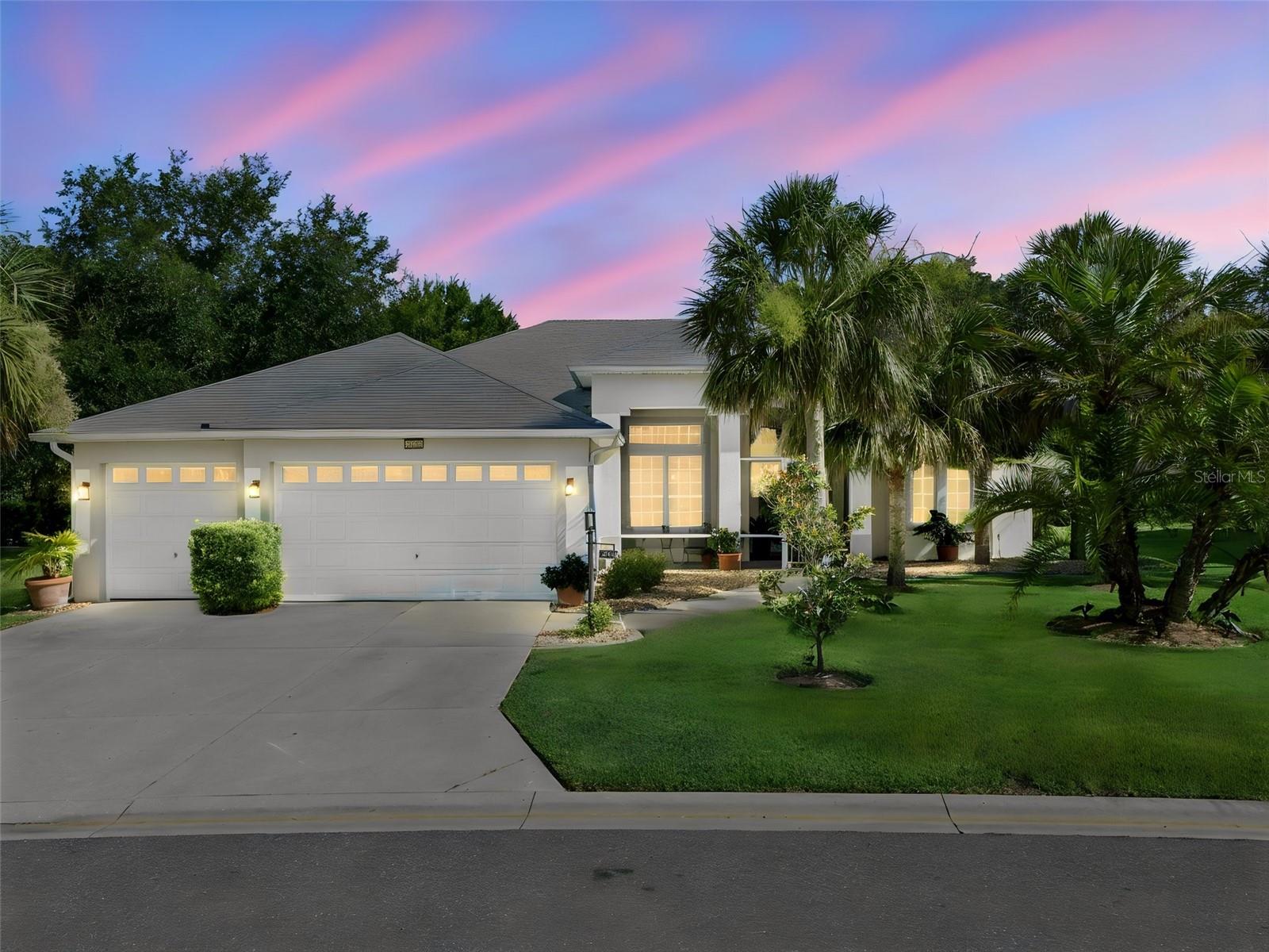 ROYAL HIGHLANDS - Residential