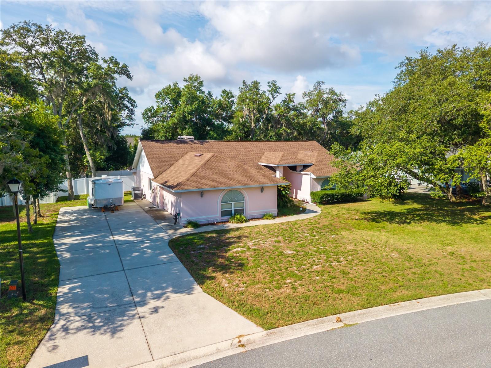SHERWOOD LAKES - Residential