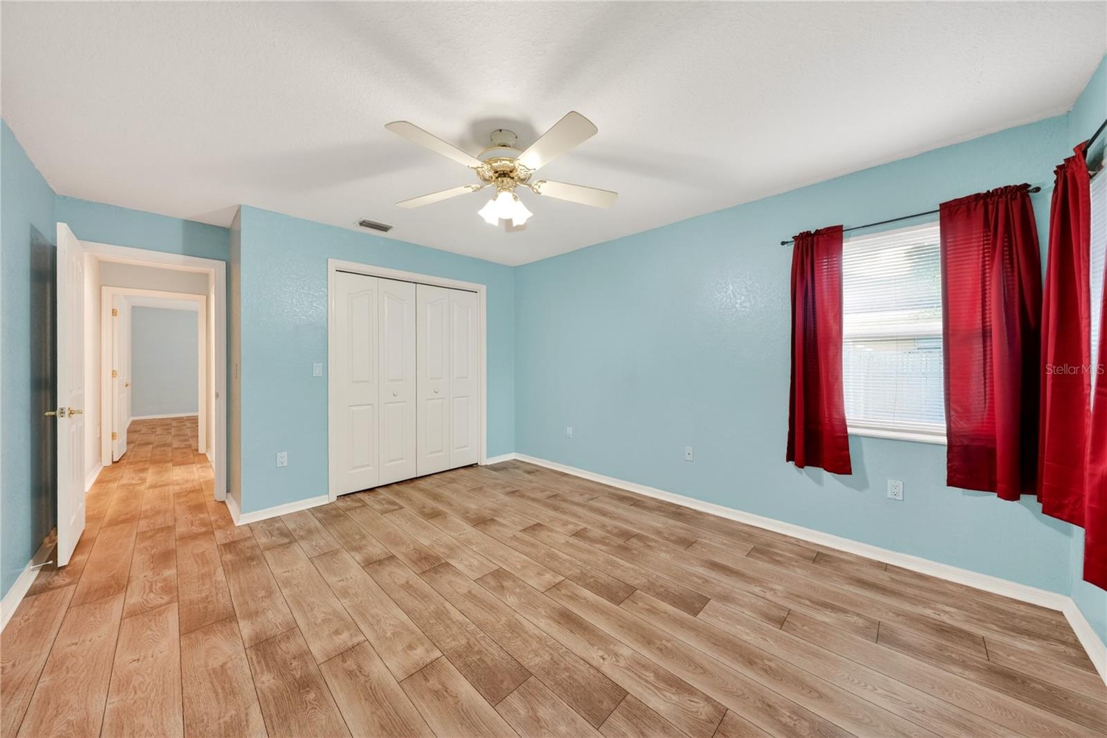 SHERWOOD LAKES - Residential