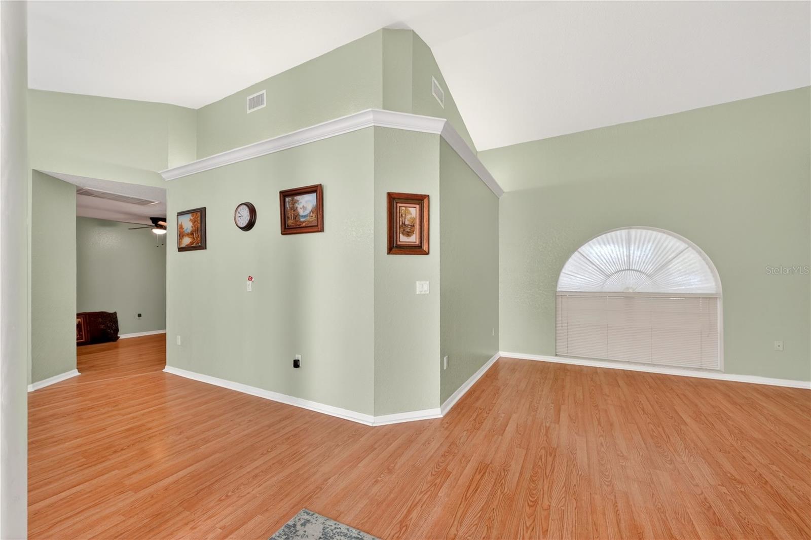 SHERWOOD LAKES - Residential