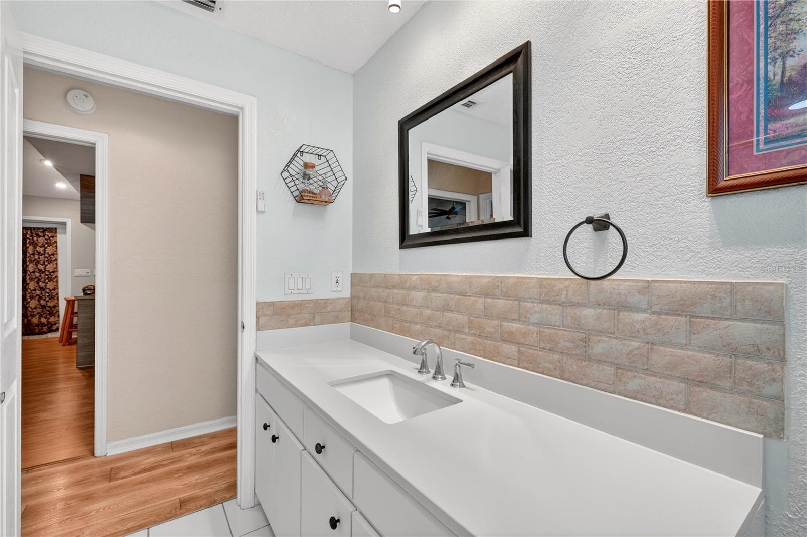 SHERWOOD LAKES - Residential