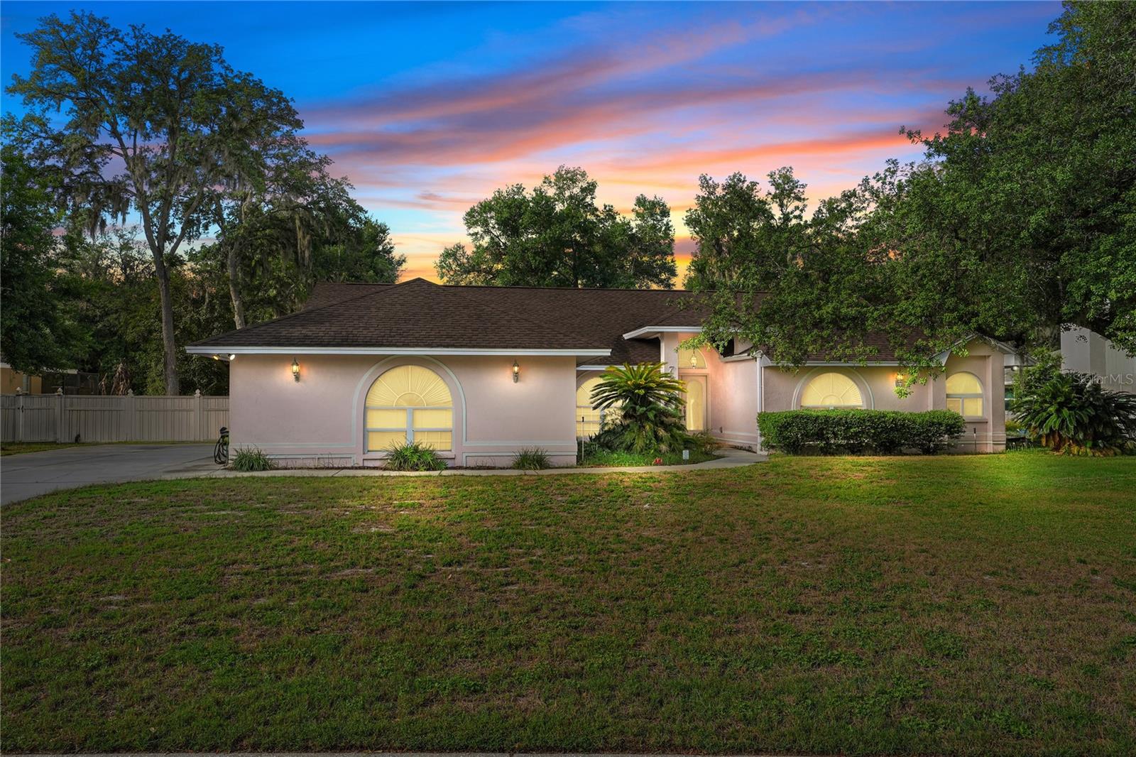 SHERWOOD LAKES - Residential