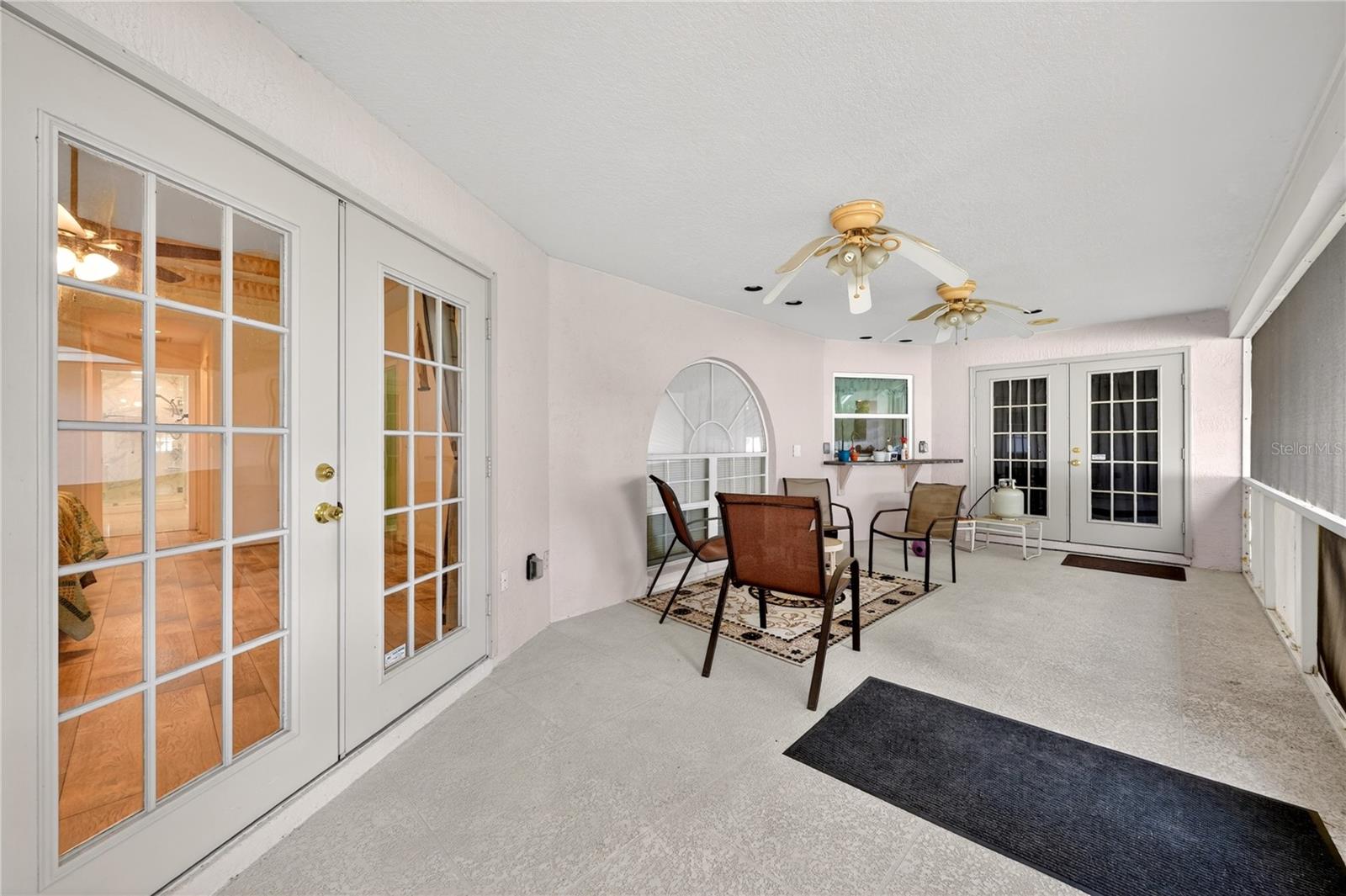 SHERWOOD LAKES - Residential