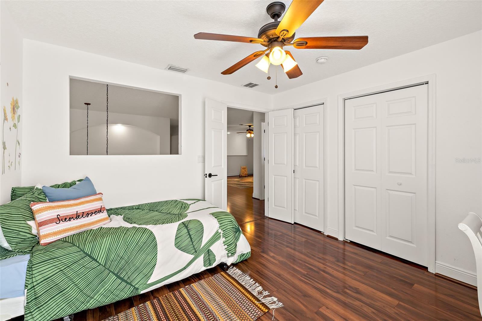 PERLAS DEL MAR CONDO - Residential