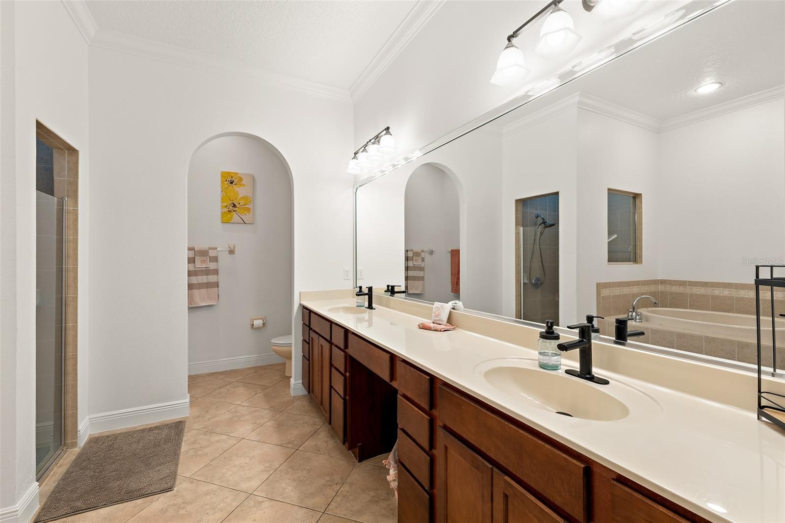 PERLAS DEL MAR CONDO - Residential