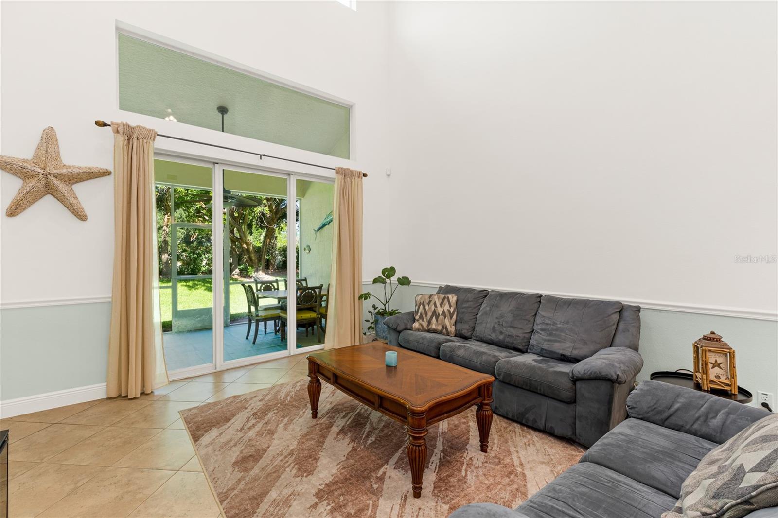 PERLAS DEL MAR CONDO - Residential